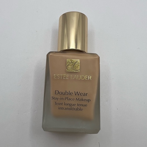 2n2 estee lauder double wear